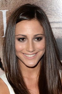 الممثل Zoë Belkin