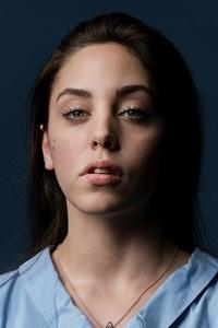 الممثل Öykü Karayel