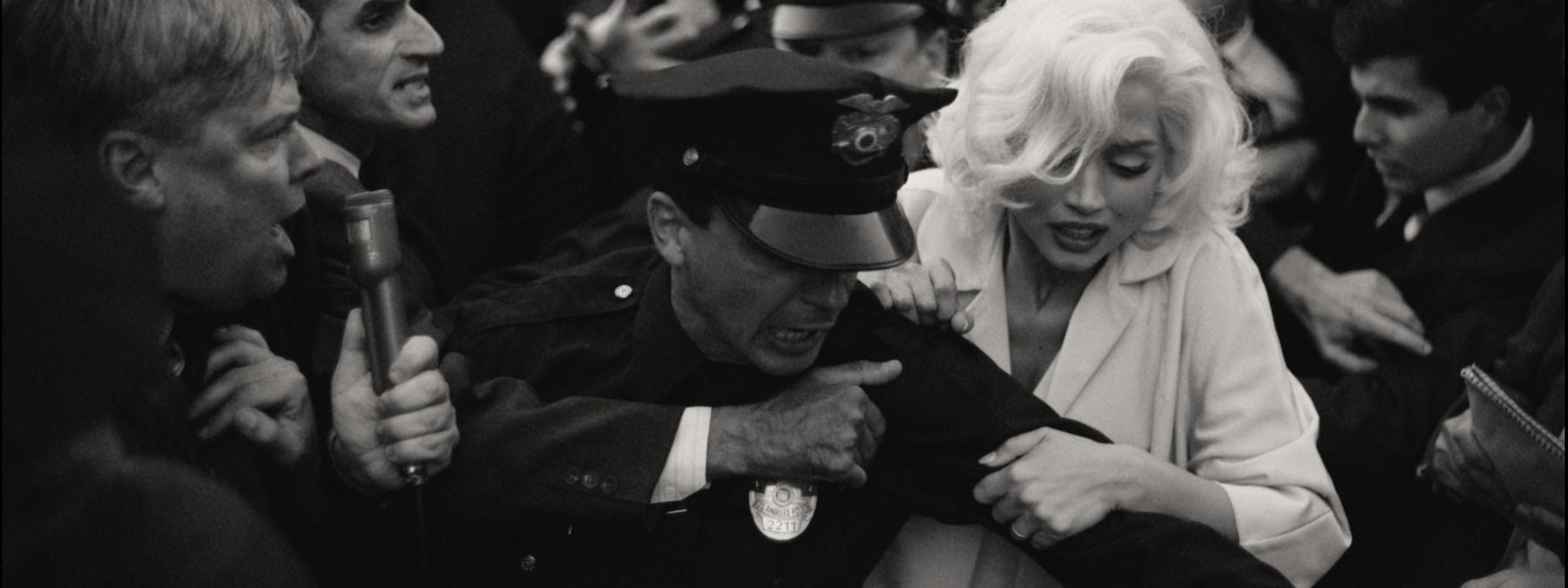 غلاف فيلم Blonde 2022 مترجم