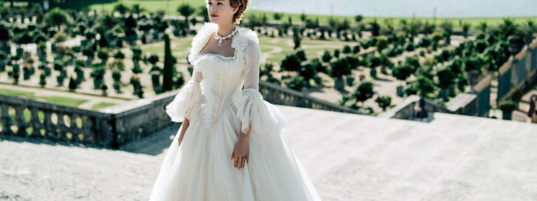 غلاف مسلسل Marie-Antoinette 2022 مترجم