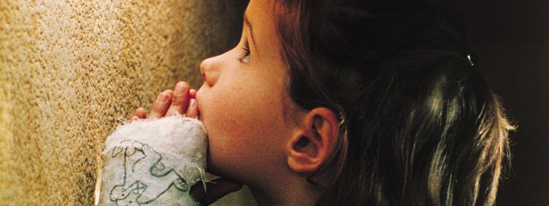 غلاف فيلم Ponette 1996 مترجم